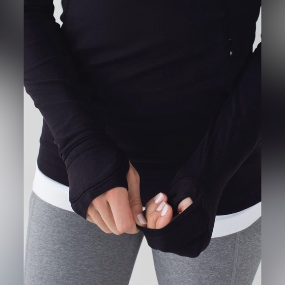 Lululemon Think Fast Pullover Shirt in Black Parallel Stripe Black White Size 4 - Picture 15 of 16